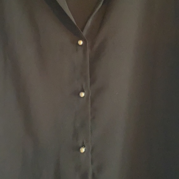 Sleeveless blouse - Picture 3 of 7